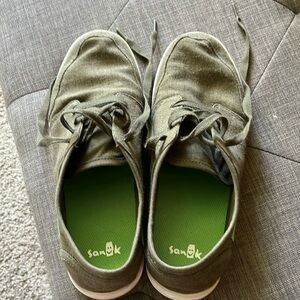 Sanuk army green shoes